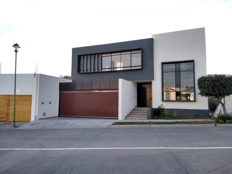 Hermosa casa en Renta Cañada del Refugio - TuPortalOnline